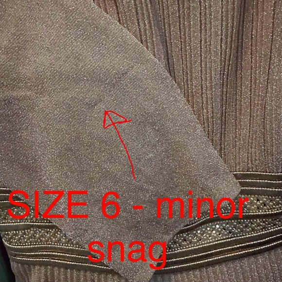 MAC DUGGAL | SHIMMERING PLEATED A-LINE 3/4 SLEEVE GOWN #30700 - Picture 5 of 9